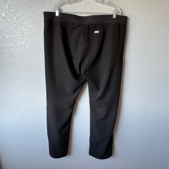 FIGS Kade XXL/T Technical Collection pants - Picture 6 of 15
